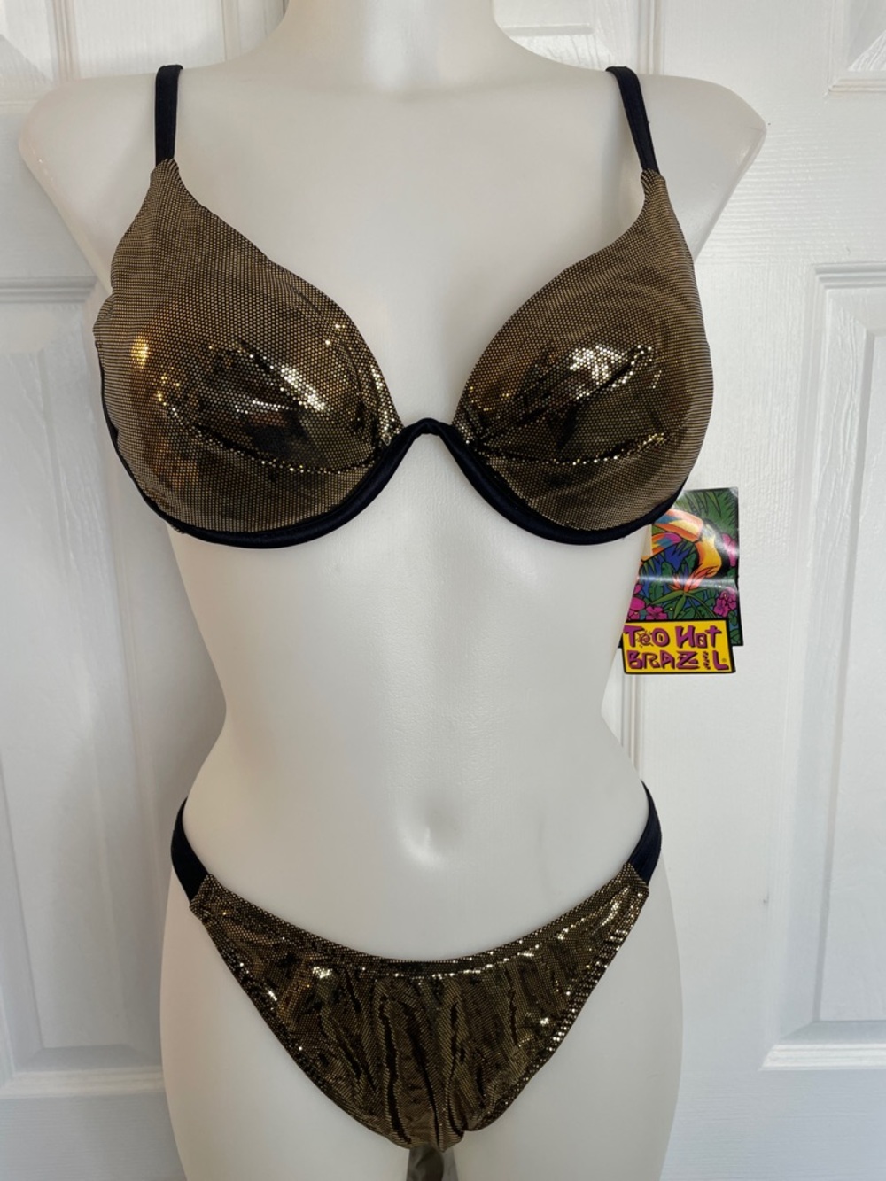 TOO HOT BRAZIL METALLIC BLACK  
GOLD UNDERWIRE 2 PIECE SWIMSUIT BIKINI SZ L